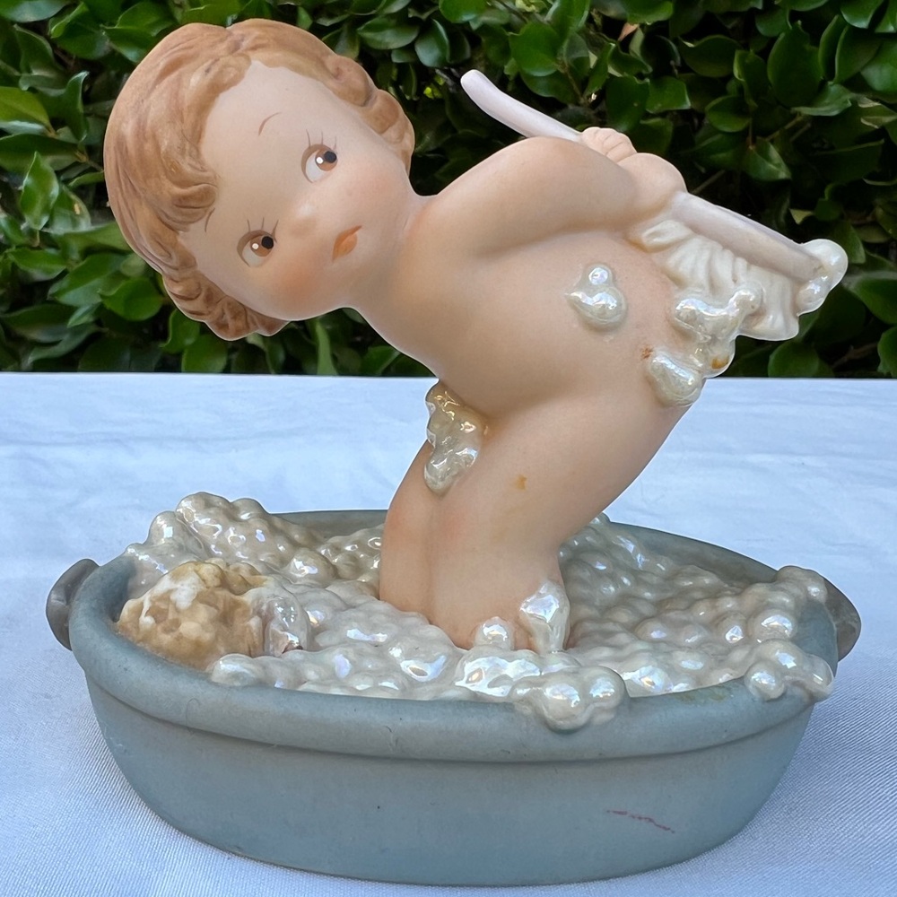 Enesco Corporation figurine